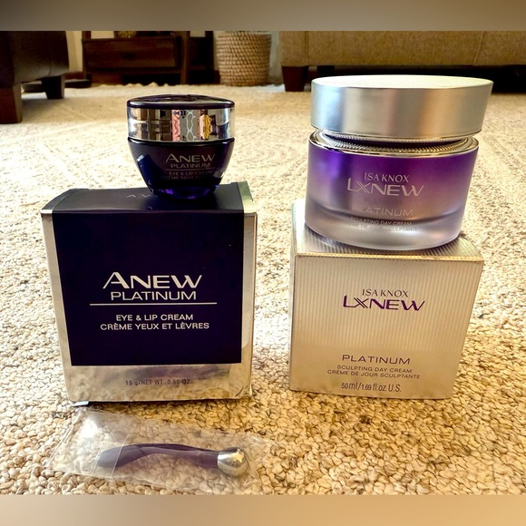 Anew Platinum Skincare Set - Purple - Picture 1 of 5